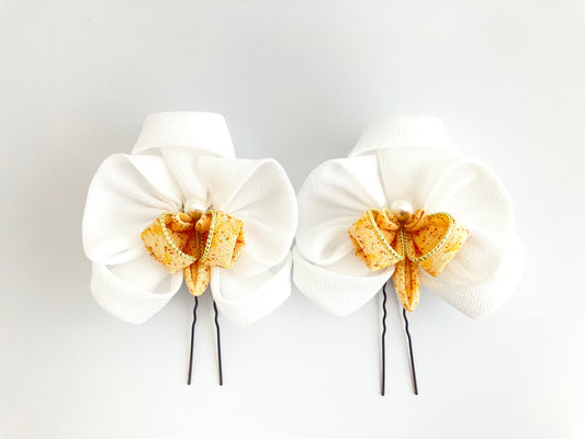 Tsumami Kanzashi Phalaenopsis Orchid Hair Accessory ,Handcrafted with Japanese Chirimen Fabric ,Perfect  Gift for the Bride-to-Be Daughter